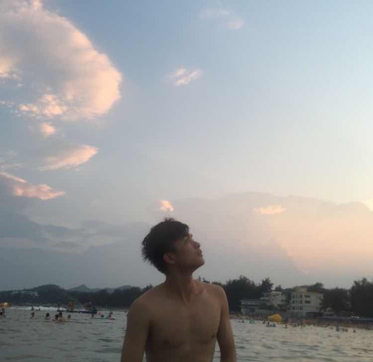 杨翊