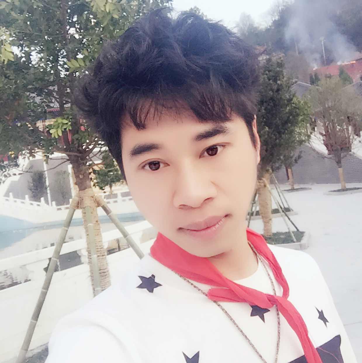 谢兴